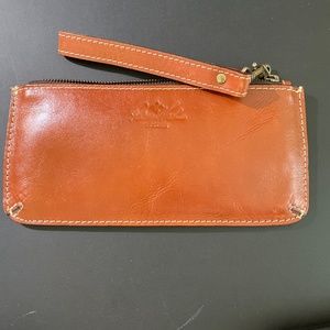 Patricia Nash Tan wristlet